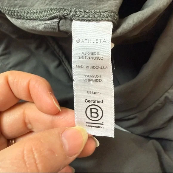 Athleta Woman’s Gray Pants Size 12 - Picture 7 of 14